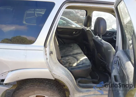 2005 Mazda Tribute S из США, поврежденный, VIN 4F2CZ96125KM48629